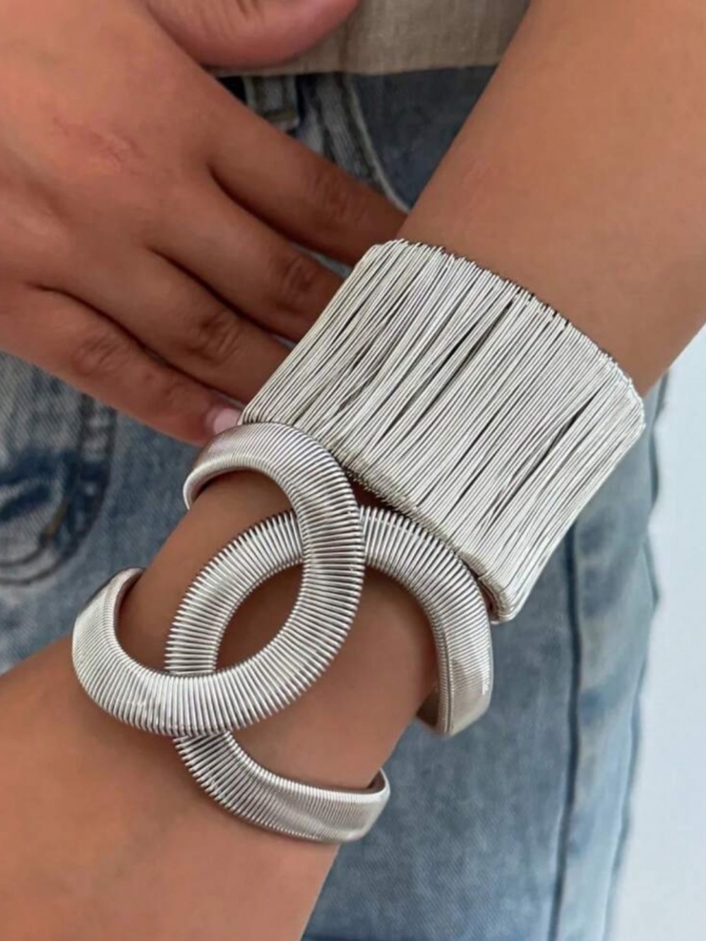 Women Silver Toned Coiled Wire Cuff Bracelet Elegant Loop Jewelry Link